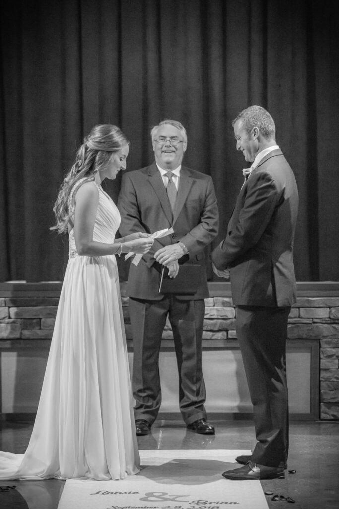 Linnsie and Brian exchanging vows
