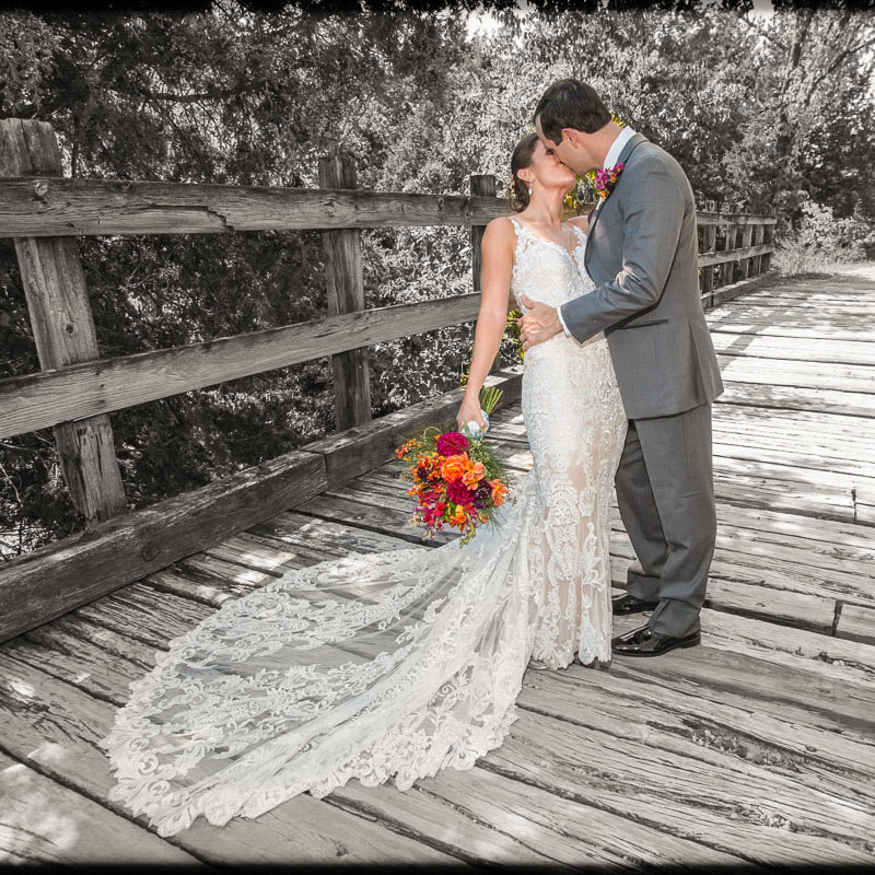 Link to Greater St Louis area Wedding Photographers gallery: Jessie and Chad