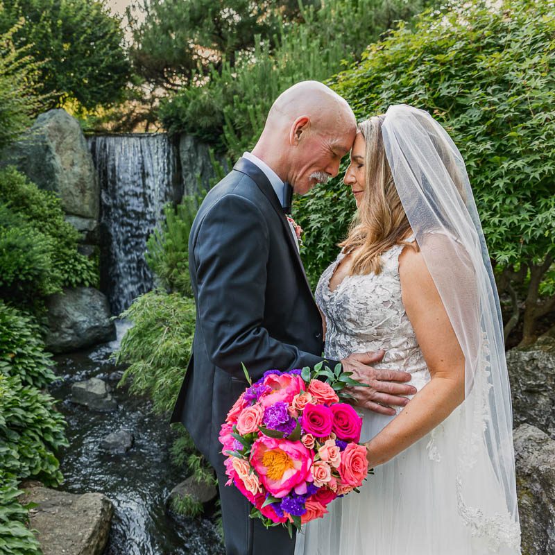 Link into an Affordable St. Louis wedding photographers gallery for Cindy and James